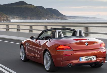سرعة راحة وعصريّة: صفات تجعل BMW Z4 الأكثر جاذبية في فئتها